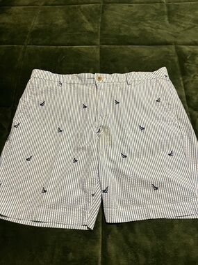 Chaps Blue & White Men’s Striped Seersucker Shorts